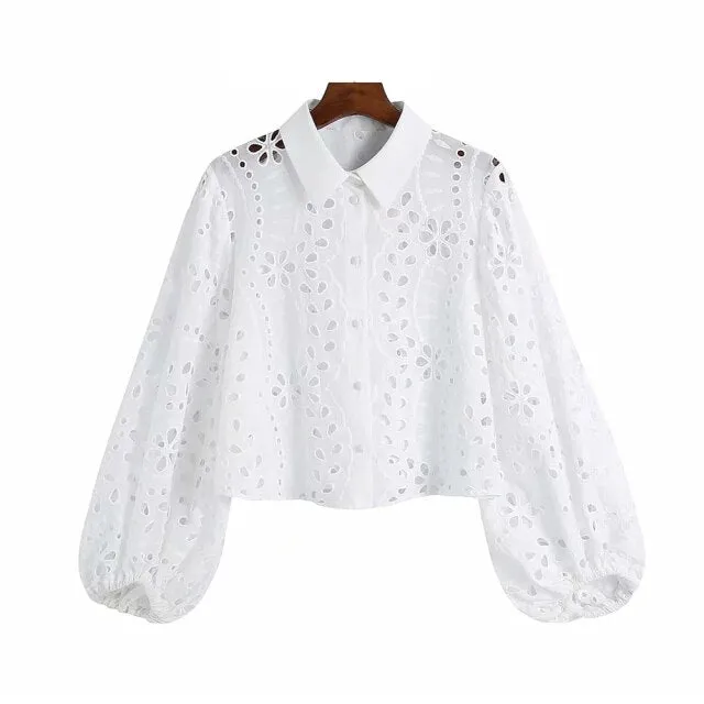 HOLLOW OUT CROPPED BLOUSE