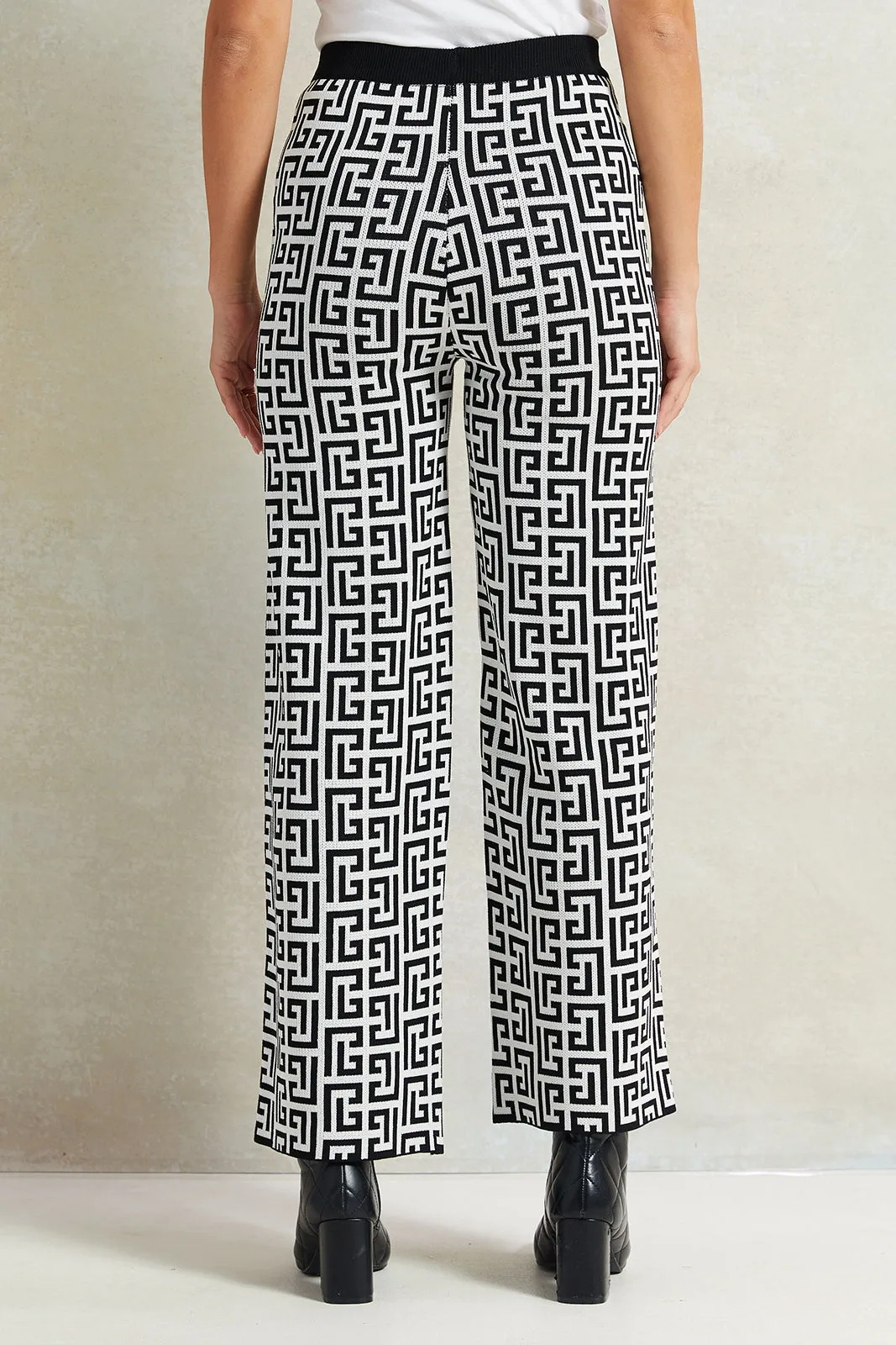 Women Black Printed Wide Leg Pants